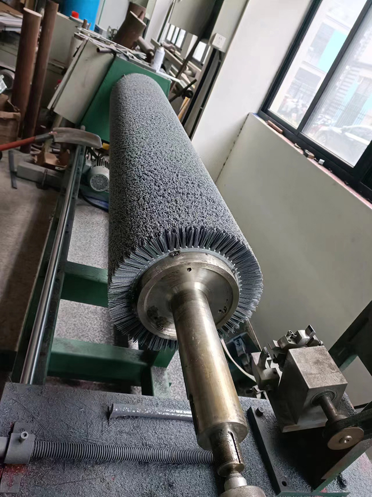 鋁板鋼板去氧化皮刷輥